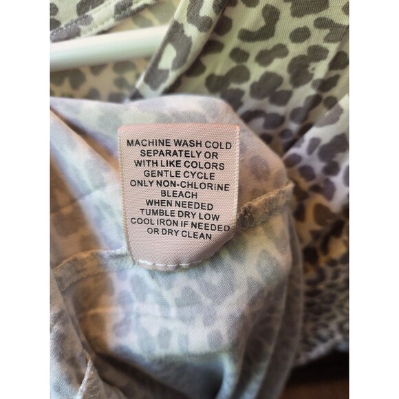 Philosophy Republic Clothing Cheetah Leopard Print Women's Blouse Large - Picture 4 of 4